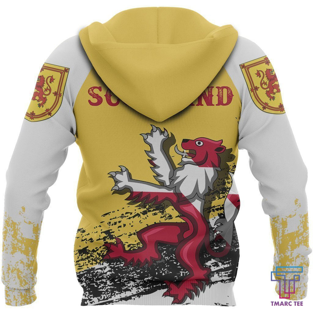 Rampant Lion of The Royal Arms of Scotland Hoodie Yellow